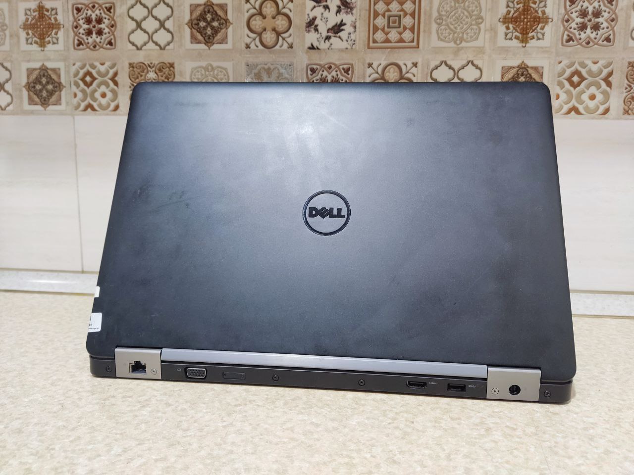 Dell E5570