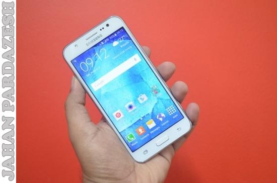 Samsung Galaxy J5 Dual SIM SM-J500f - Image 3