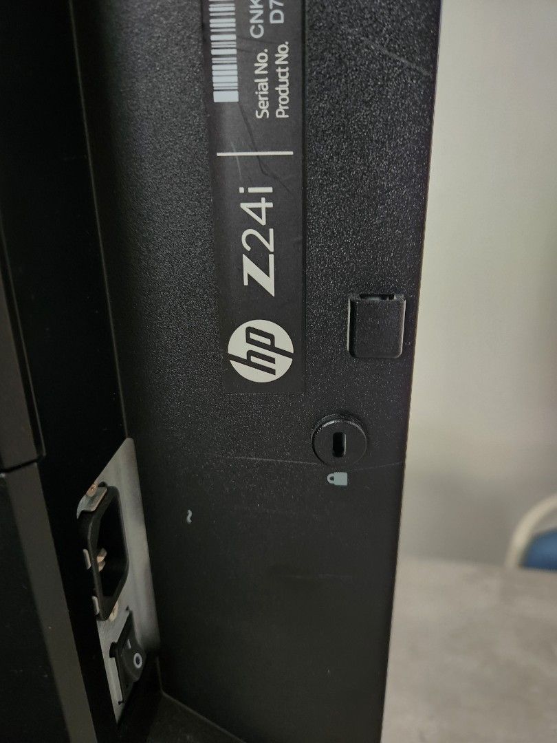 مانیتور استوک 24 اینچ اچ پی HP Z24i