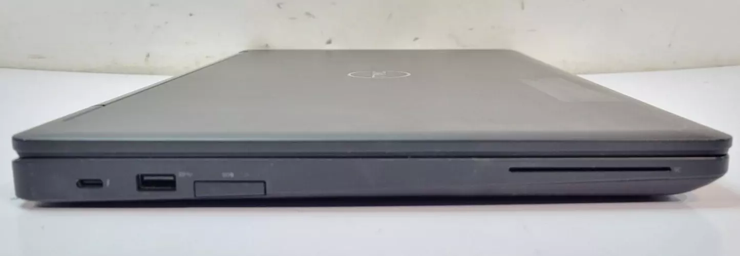 Dell Latitude E5591 لپ تاپ