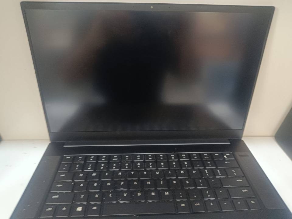 لپ تاپ استوک Razer Blade 15 Gaming پردازنده i7 نسل 8 گرافیک 6G