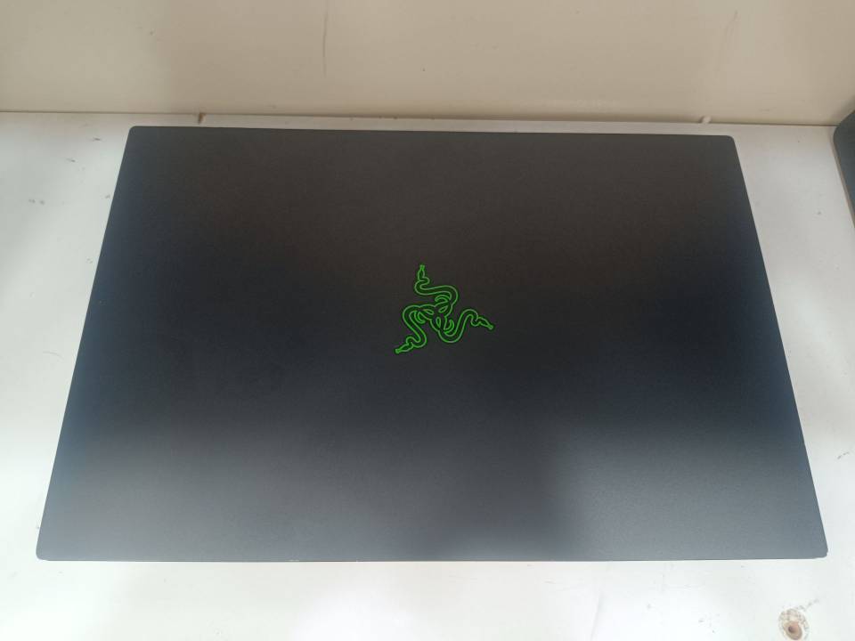لپ تاپ استوک Razer Blade 15 Gaming پردازنده i7 نسل 8 گرافیک 6G